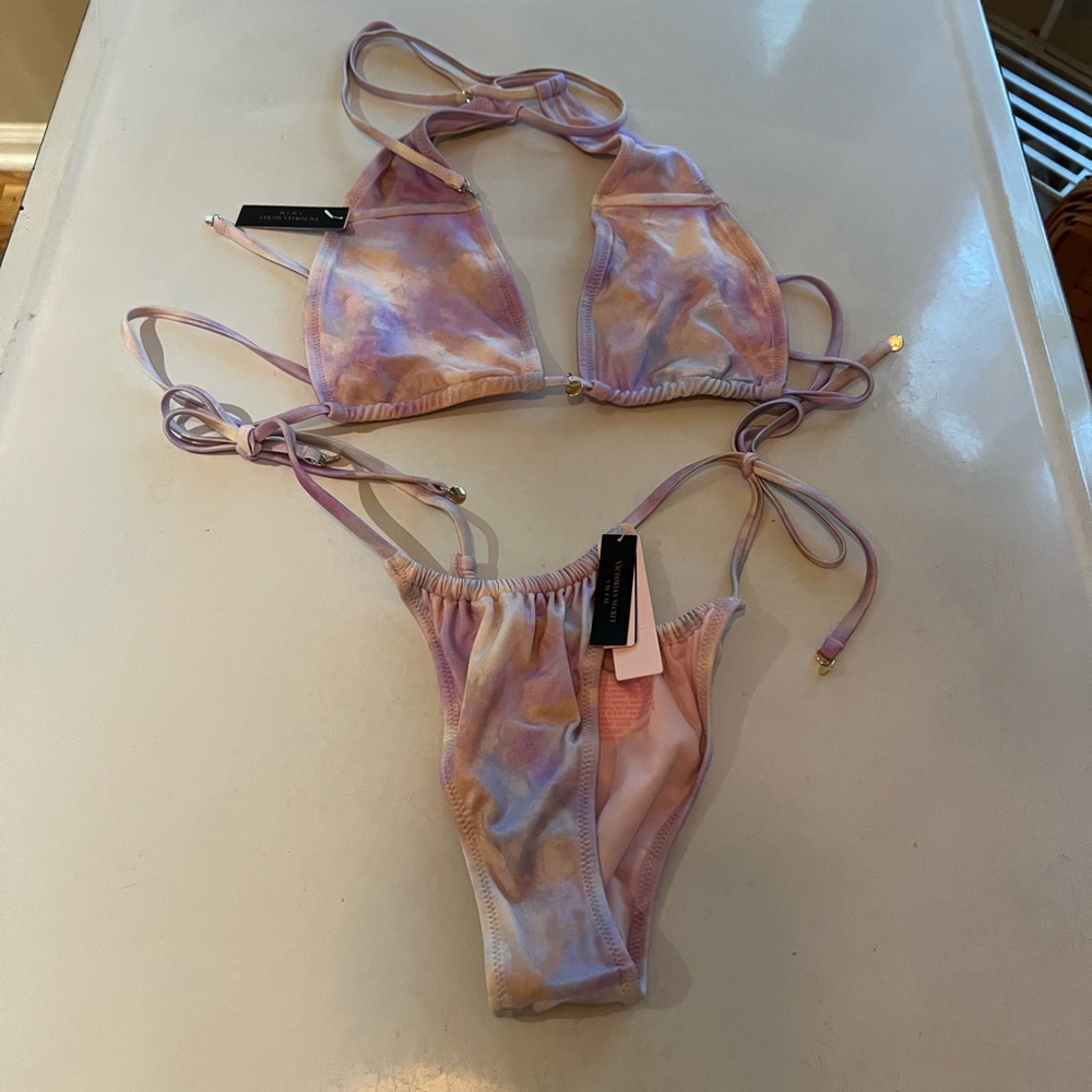 Victoria’s Secret Bikini Set new with tag